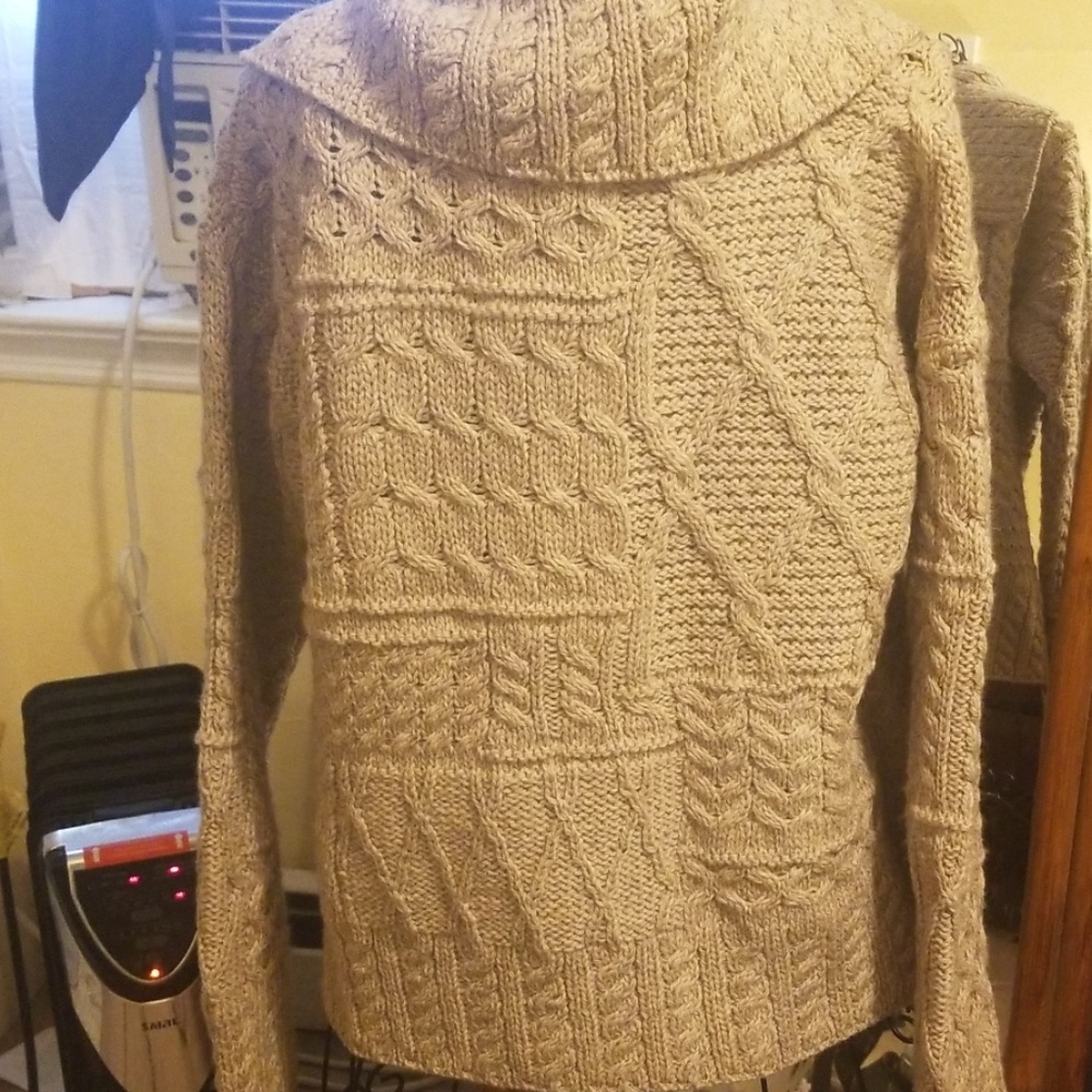 Made in Irceland Carriag Women's Sweater